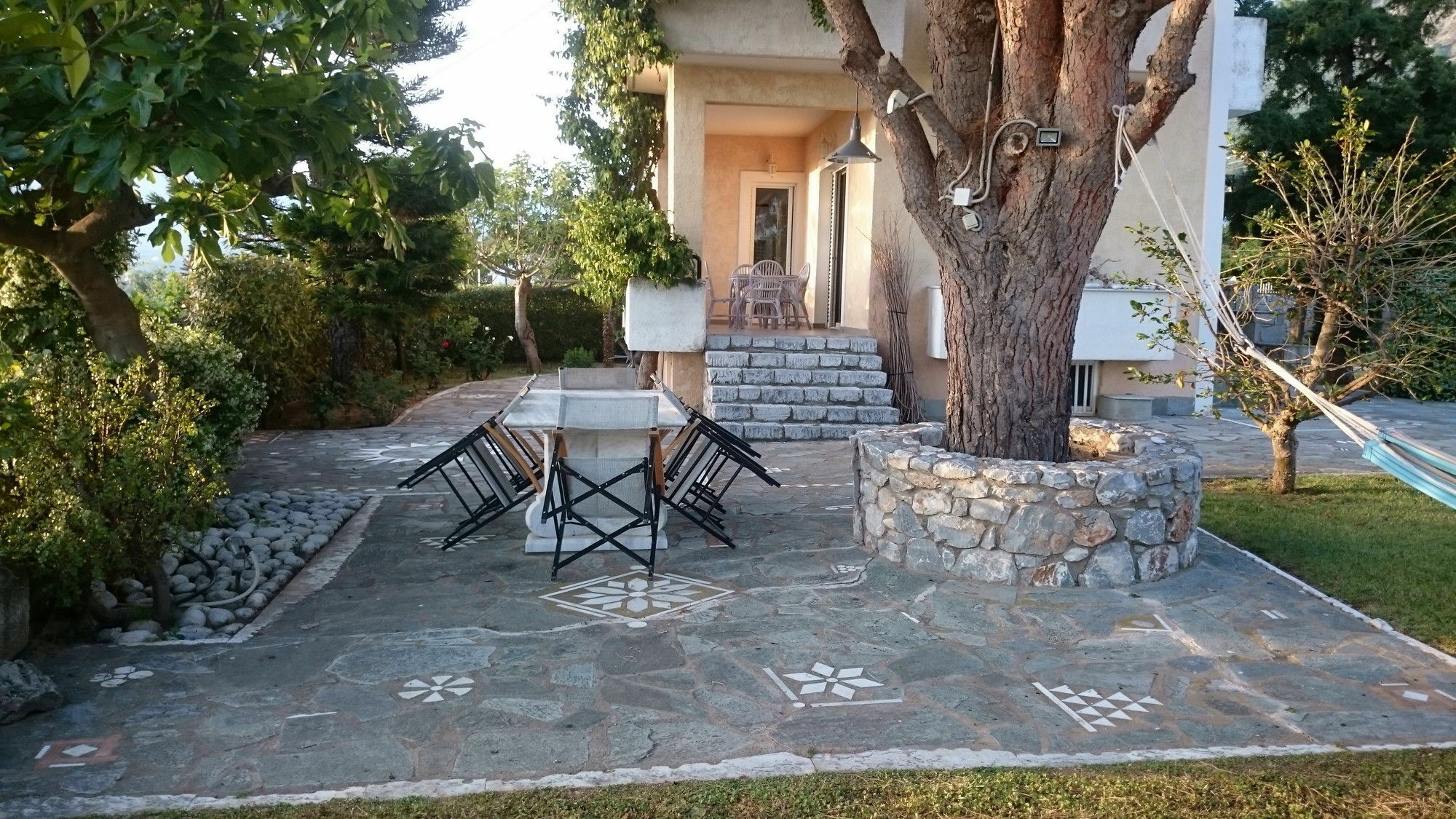 Messinian Blue Seaside Villa Kalamata Exterior photo